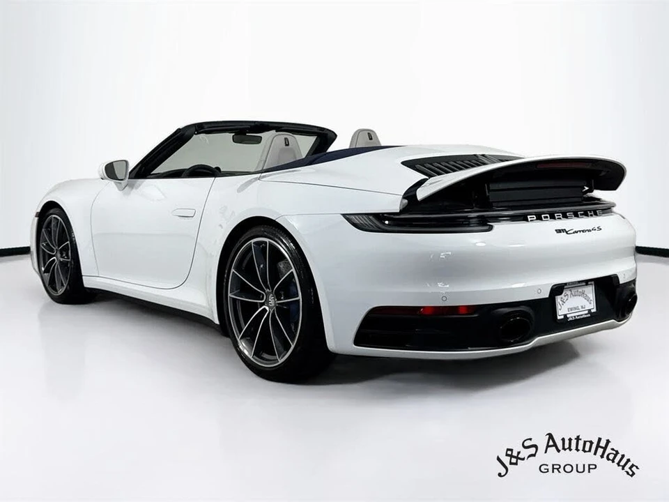 2023 Porsche 992 Carrera 4S - Image 5 of 31
