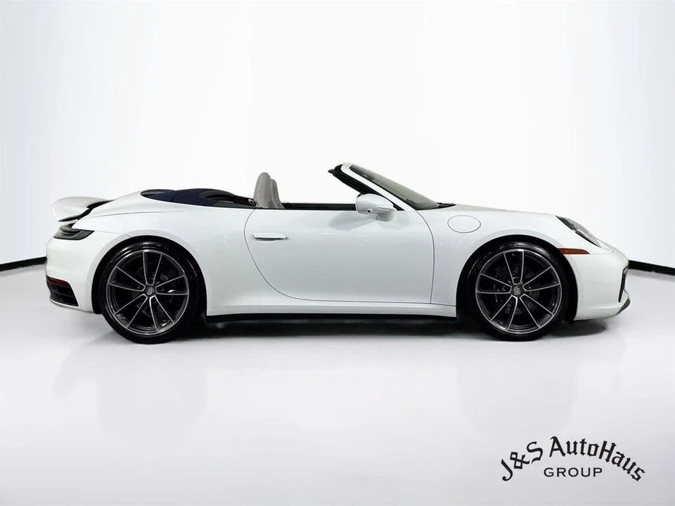 2023 Porsche 992 Carrera 4S - Image 8 of 31