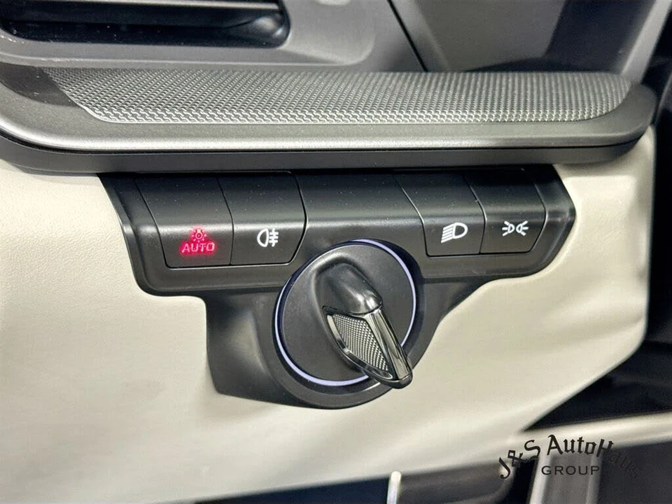 2023 Porsche 992 Carrera 4S - Image 10 of 31
