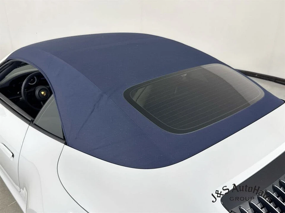 2023 Porsche 992 Carrera 4S - Image 16 of 31