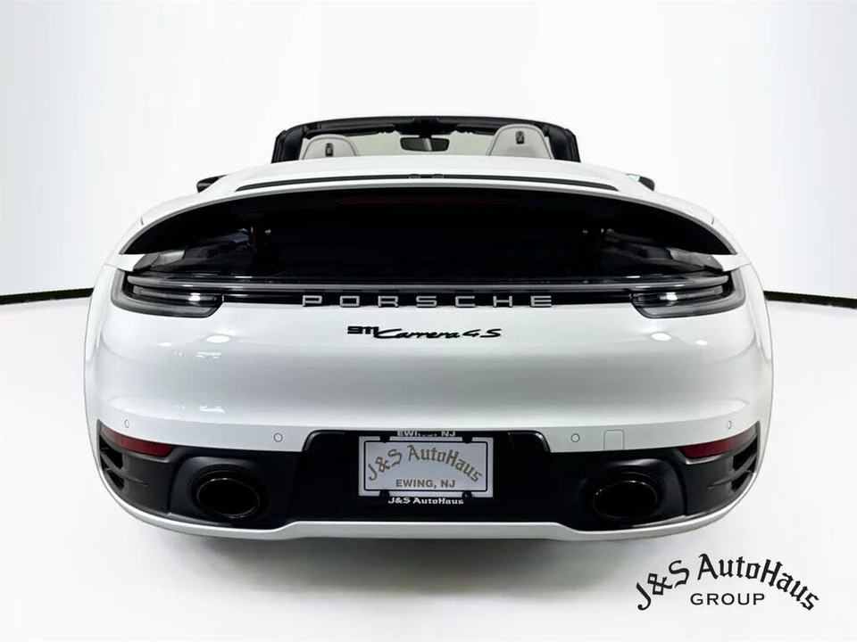 2023 Porsche 992 Carrera 4S - Image 6 of 31
