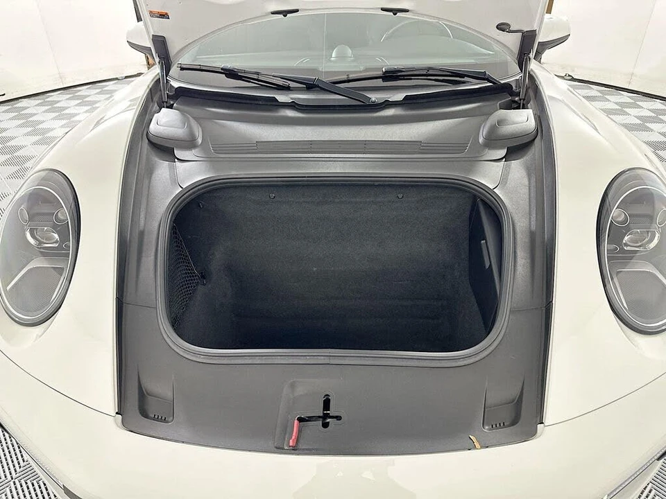 2023 Porsche 992 Carrera 4S - Image 29 of 31