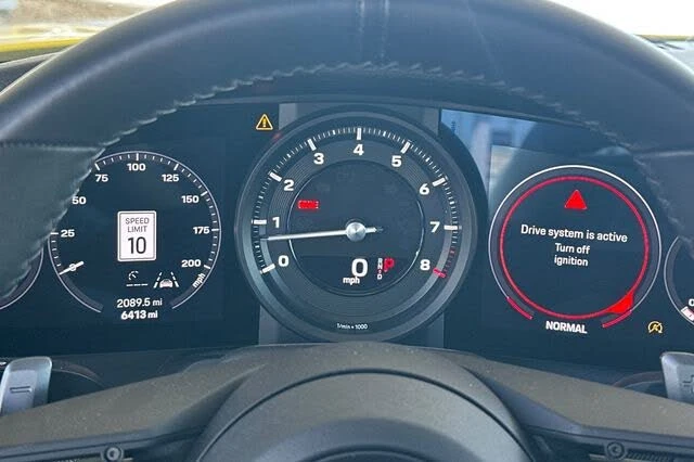 2023 Porsche 992 Carrera 4S - Image 27 of 31