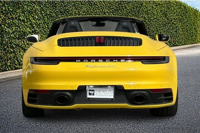 2023 Porsche 992 Carrera 4S - Image 5 of 31