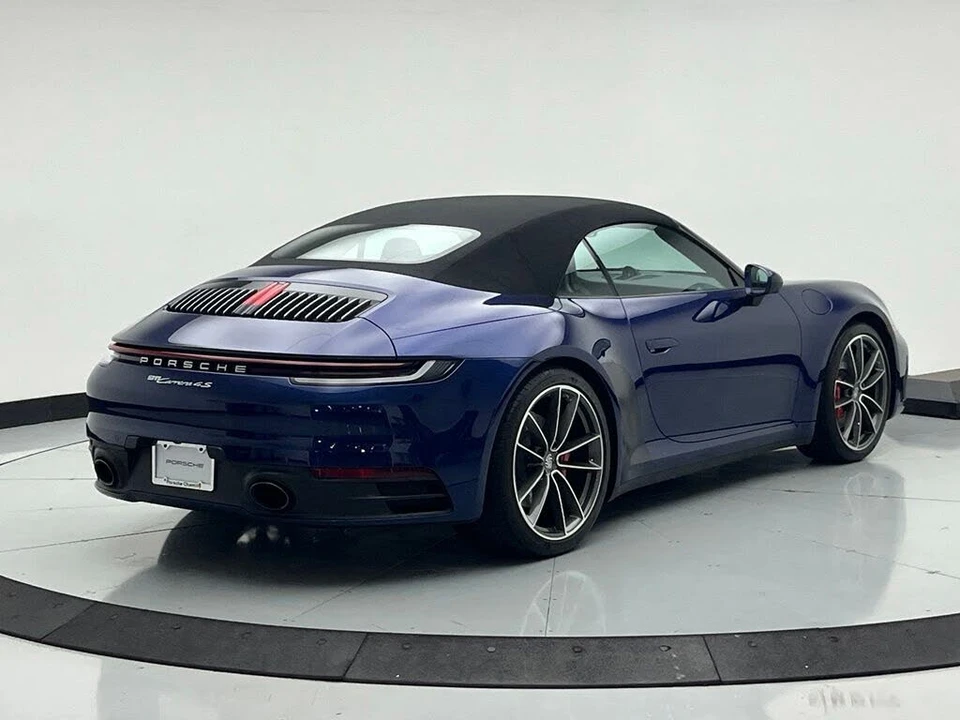 2023 Porsche 992 Carrera 4S - Image 10 of 31