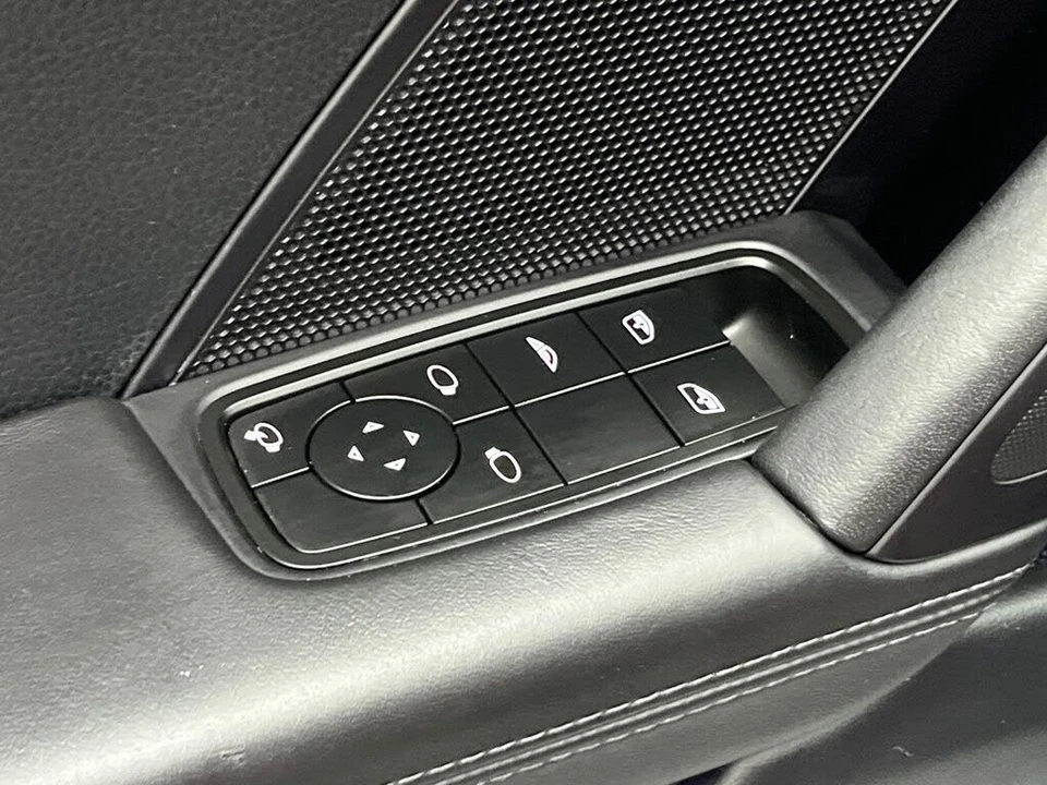 2023 Porsche 992 Carrera 4S - Image 30 of 31
