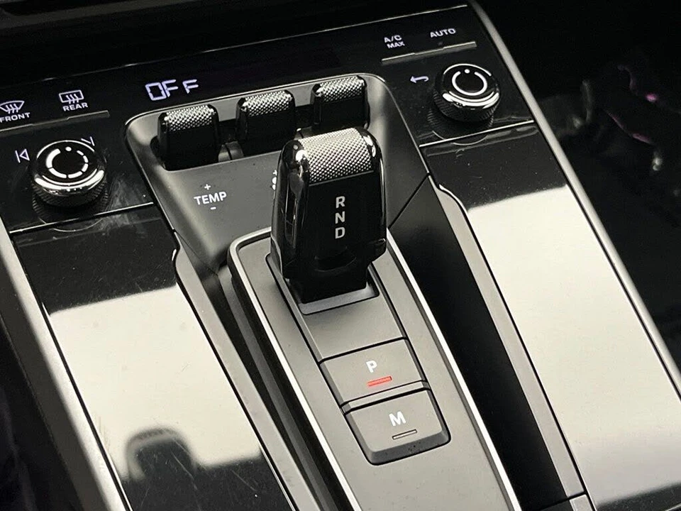 2023 Porsche 992 Carrera 4S - Image 20 of 31