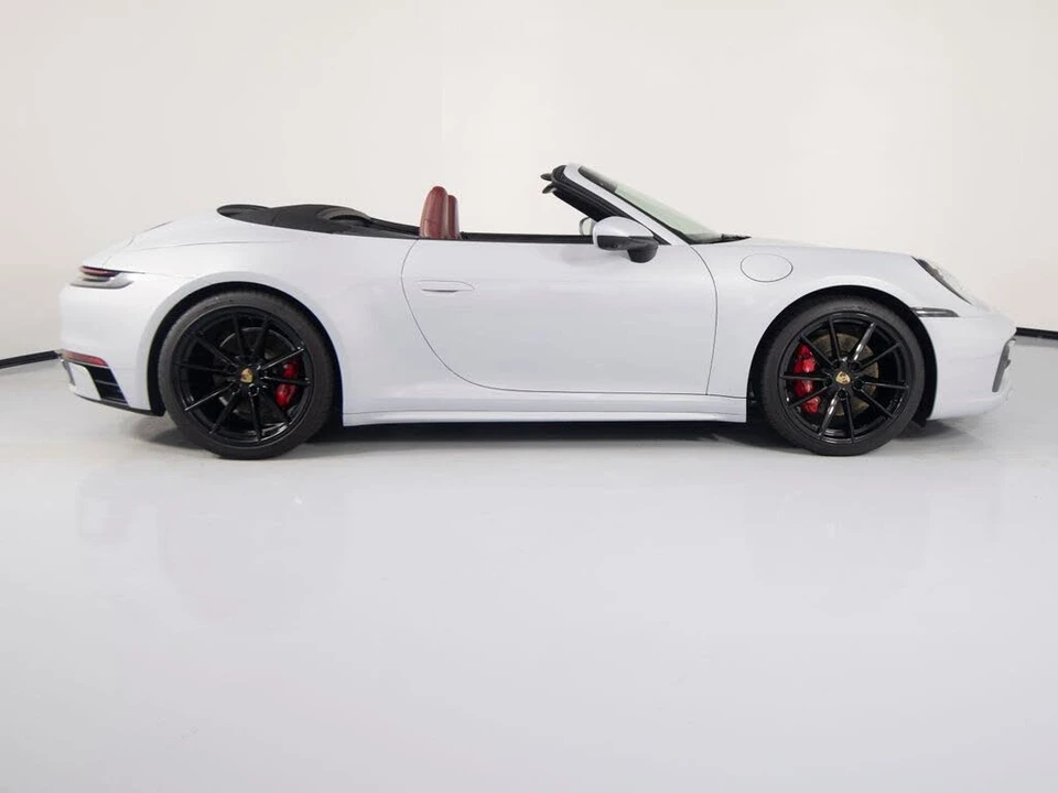 2023 Porsche 992 Carrera 4S - Image 11 of 17