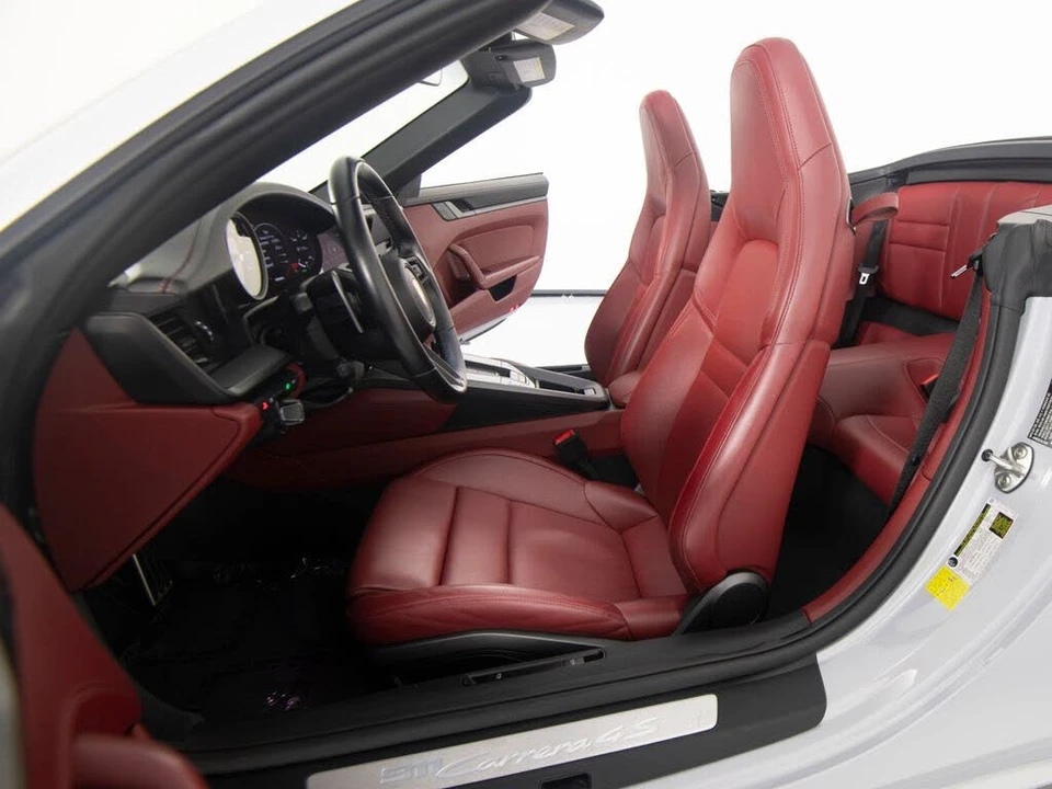 2023 Porsche 992 Carrera 4S - Image 16 of 17
