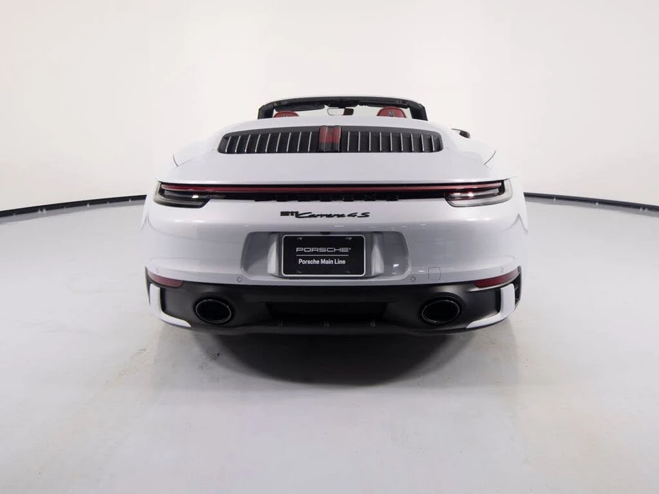 2023 Porsche 992 Carrera 4S - Image 9 of 17