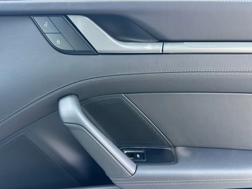 2023 Porsche 992 Carrera 4S - Image 15 of 29