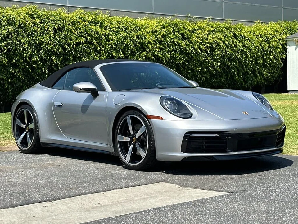 2023 Porsche 992 Carrera 4S - Image 9 of 29