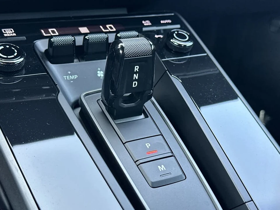 2023 Porsche 992 Carrera 4S - Image 21 of 29