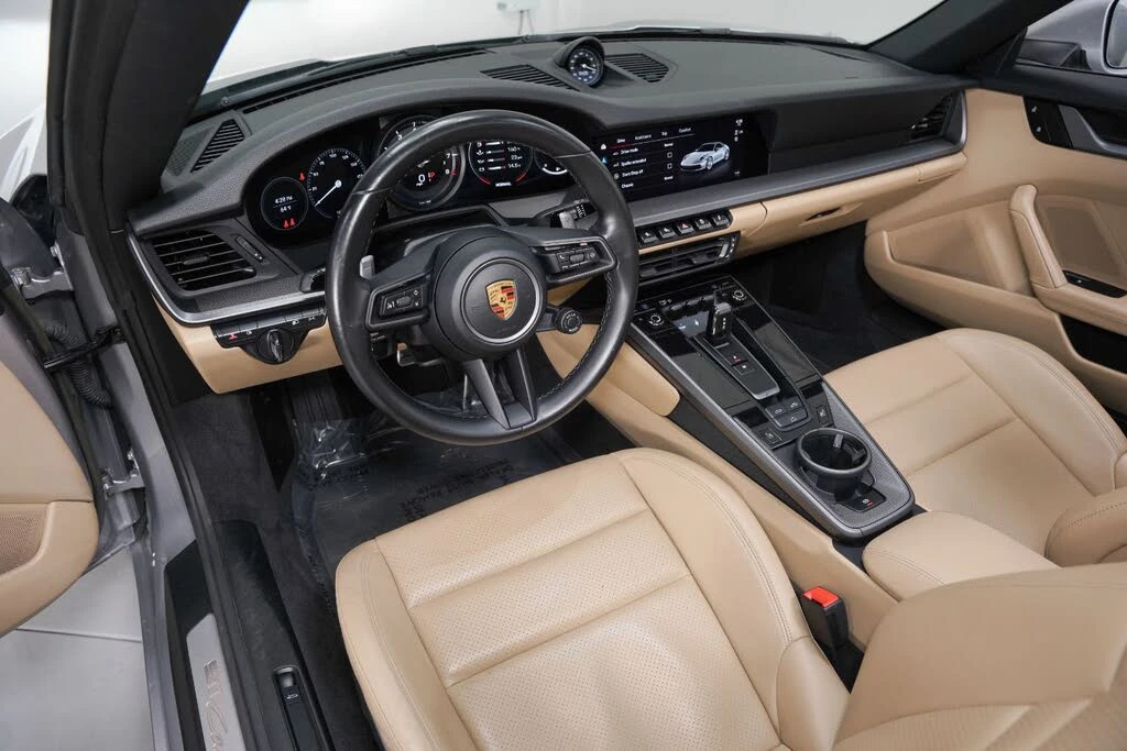 2023 Porsche 992 Carrera 4S - Image 11 of 31