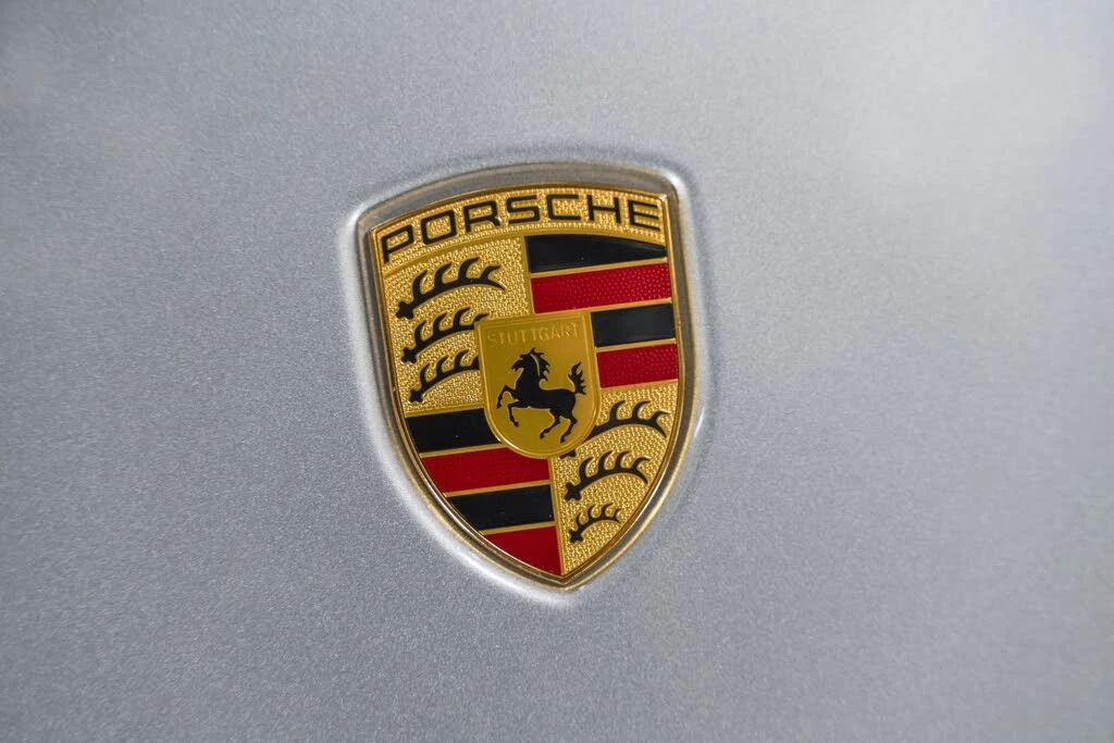 2023 Porsche 992 Carrera 4S - Image 13 of 31