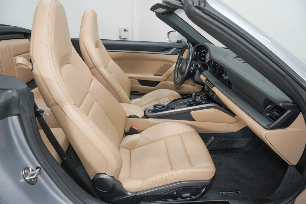 2023 Porsche 992 Carrera 4S - Image 27 of 31