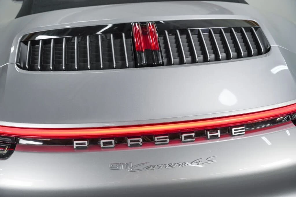 2023 Porsche 992 Carrera 4S - Image 21 of 31