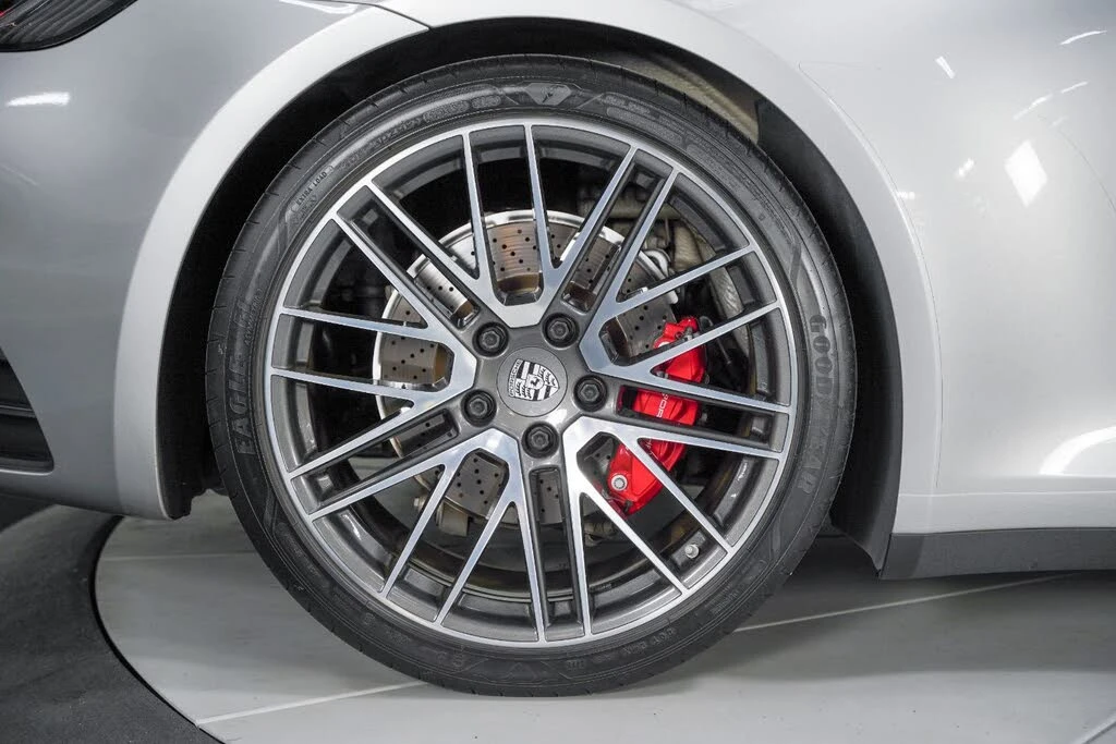 2023 Porsche 992 Carrera 4S - Image 25 of 31