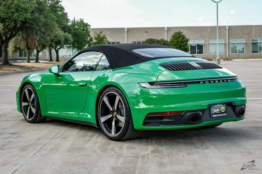 2023 Porsche 992 Carrera 4S - Image 11 of 31