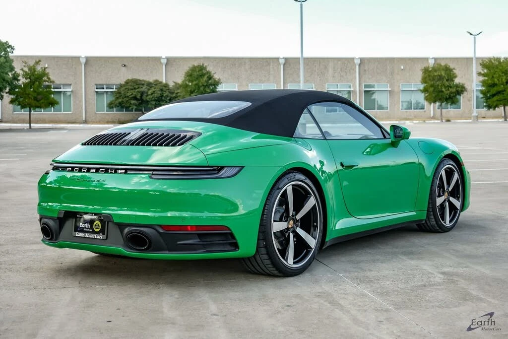 2023 Porsche 992 Carrera 4S - Image 16 of 31
