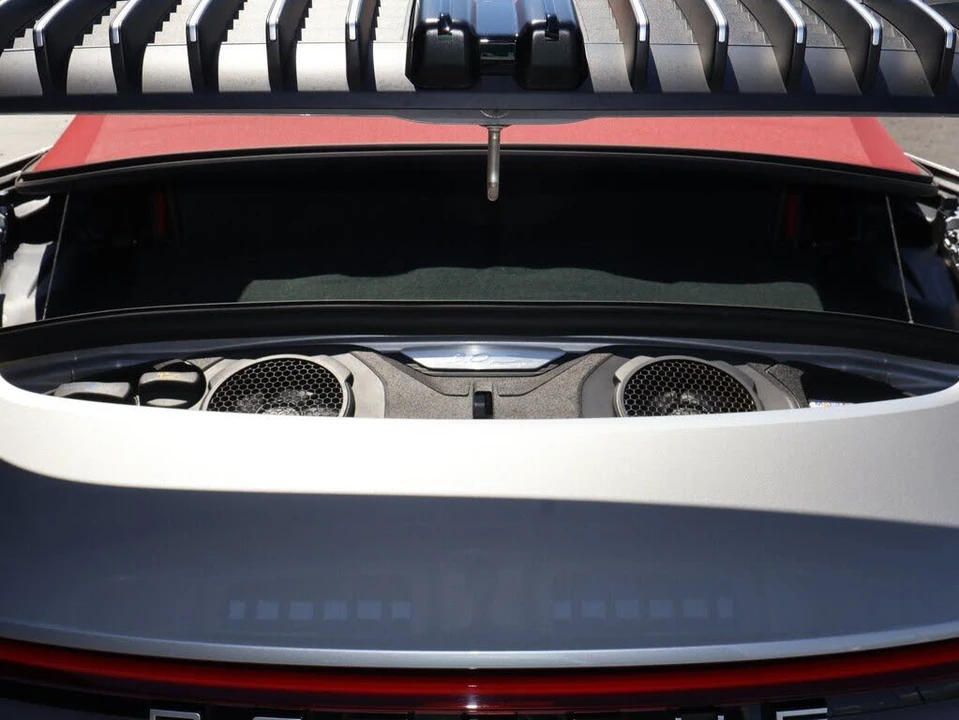 2023 Porsche 992 Carrera 4S - Image 24 of 31