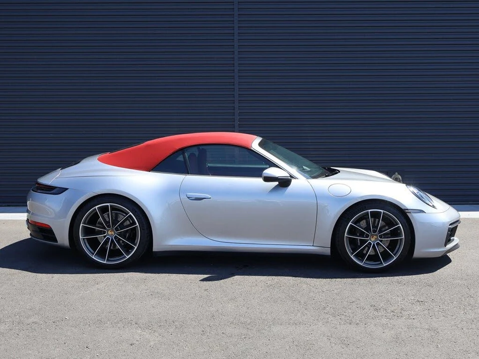 2023 Porsche 992 Carrera 4S - Image 8 of 31