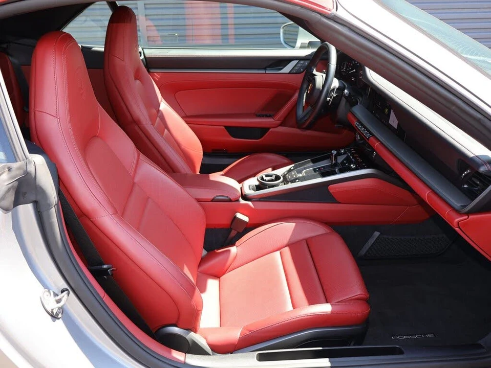 2023 Porsche 992 Carrera 4S - Image 26 of 31
