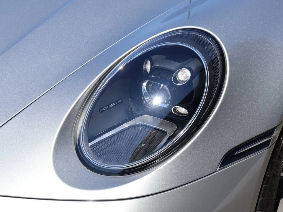 2023 Porsche 992 Carrera 4S - Image 11 of 31