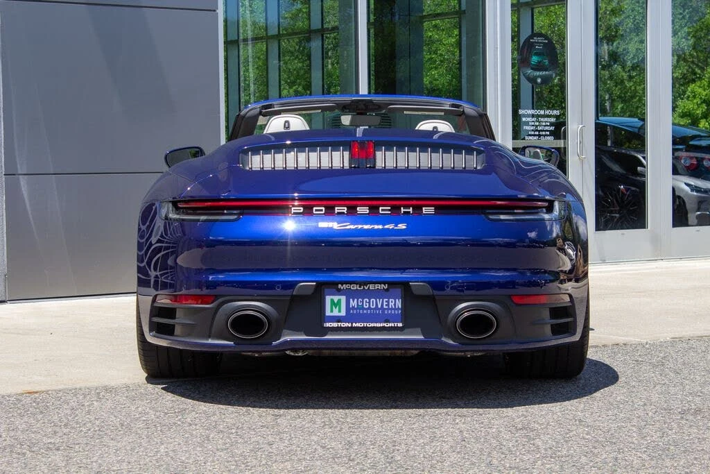 2023 Porsche 992 Carrera 4S - Image 9 of 22