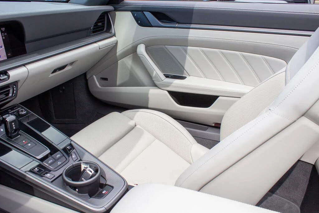 2023 Porsche 992 Carrera 4S - Image 19 of 22