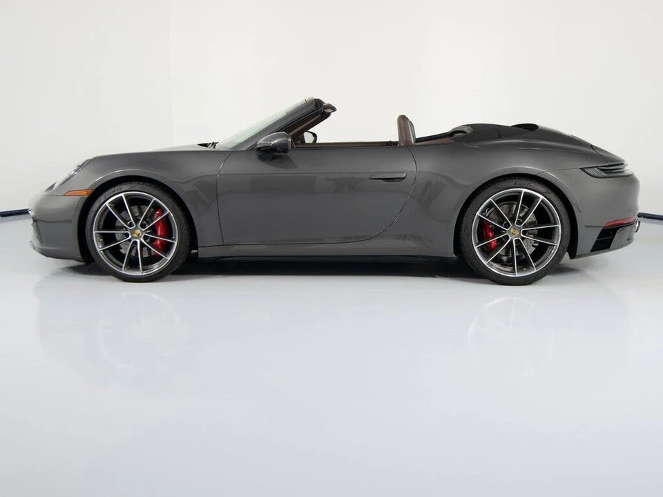 2023 Porsche 992 Carrera 4S - Image 7 of 31