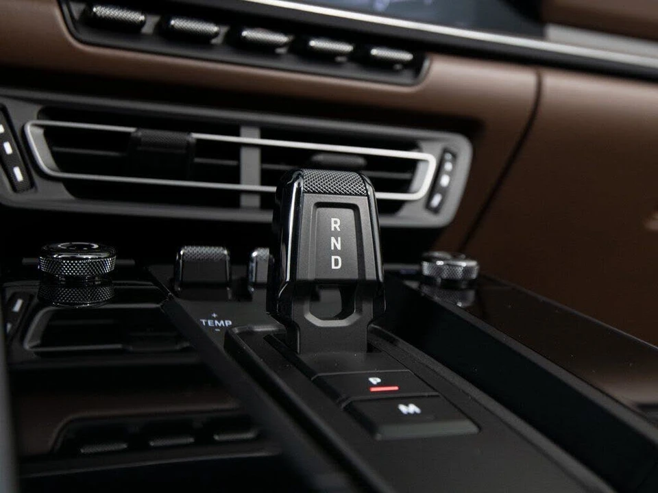 2023 Porsche 992 Carrera 4S - Image 29 of 31