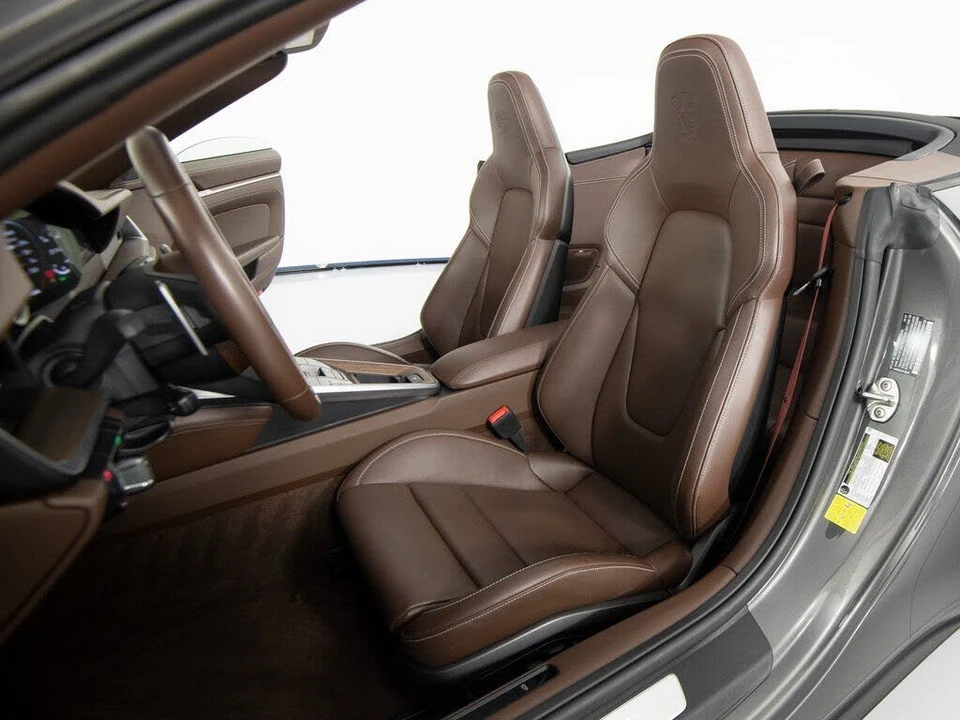 2023 Porsche 992 Carrera 4S - Image 5 of 31