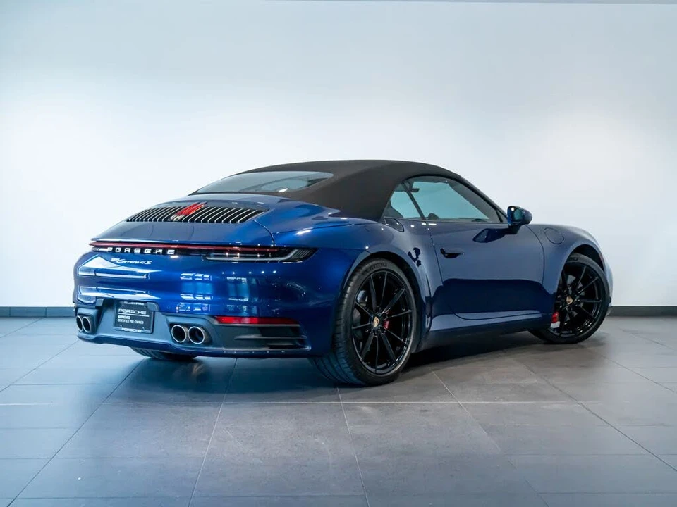 2023 Porsche 992 Carrera 4S - Image 7 of 31
