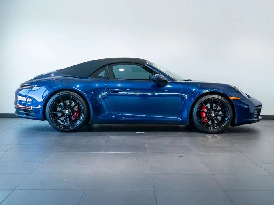 2023 Porsche 992 Carrera 4S - Image 8 of 31