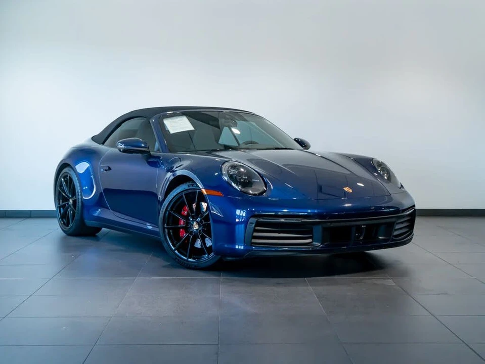 2023 Porsche 992 Carrera 4S - Image 9 of 31