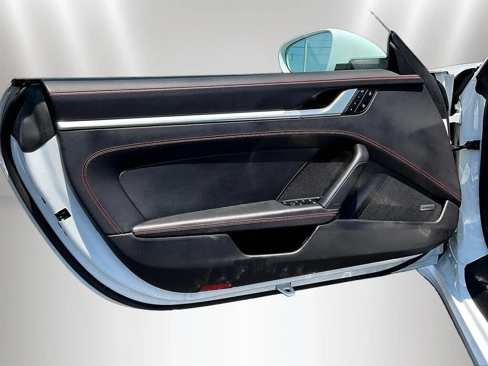 2023 Porsche 992 Carrera 4S - Image 18 of 31