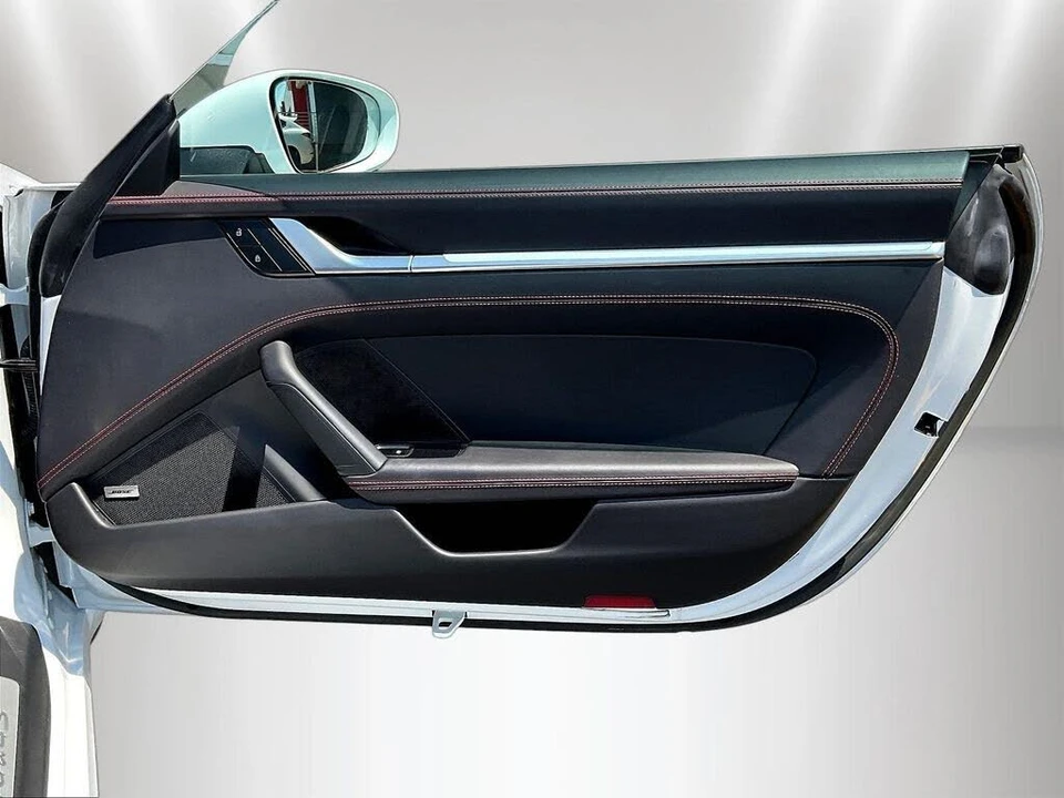 2023 Porsche 992 Carrera 4S - Image 25 of 31