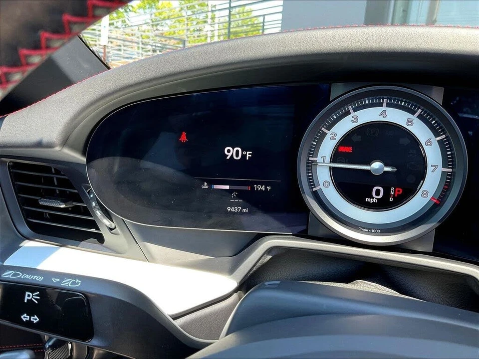 2023 Porsche 992 Carrera 4S - Image 12 of 31