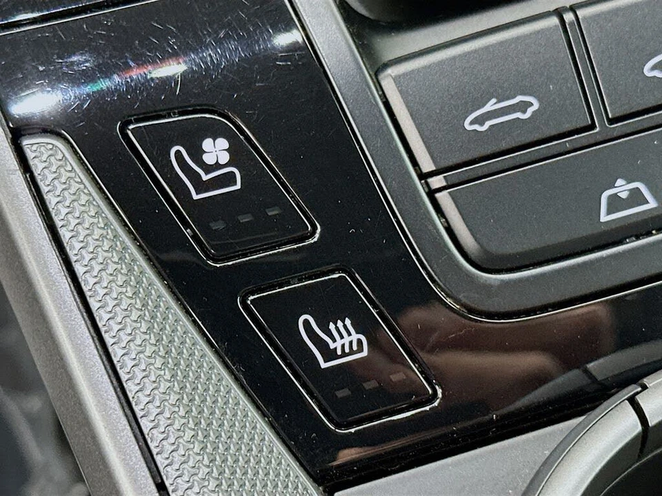 2023 Porsche 992 Carrera 4S - Image 22 of 31