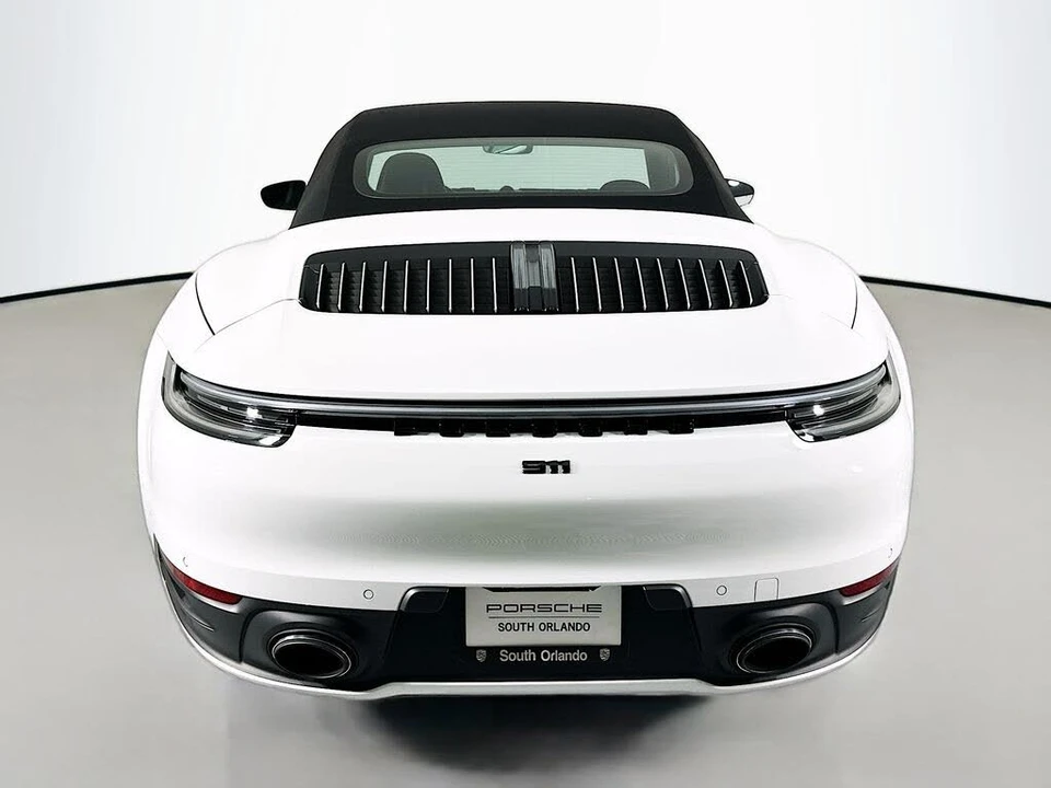 2023 Porsche 992 Carrera 4S - Image 10 of 31