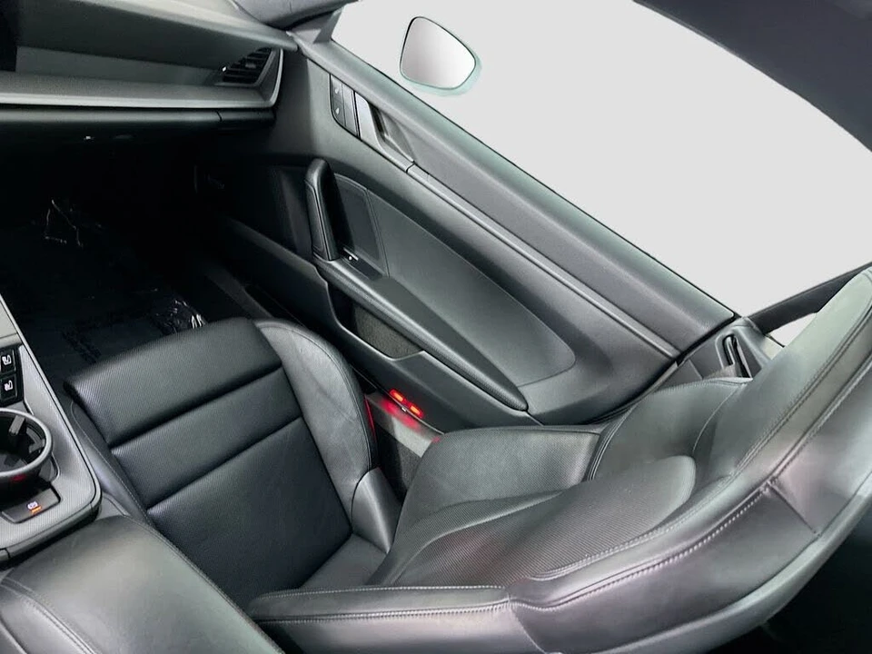 2023 Porsche 992 Carrera 4S - Image 25 of 31