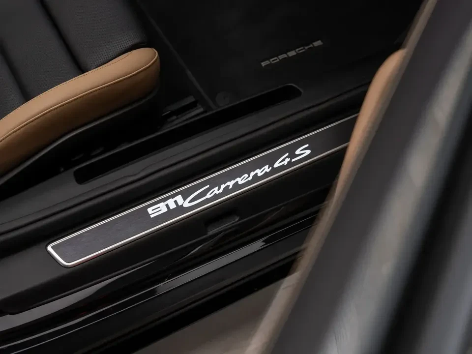 2023 Porsche 992 Carrera 4S - Image 16 of 20
