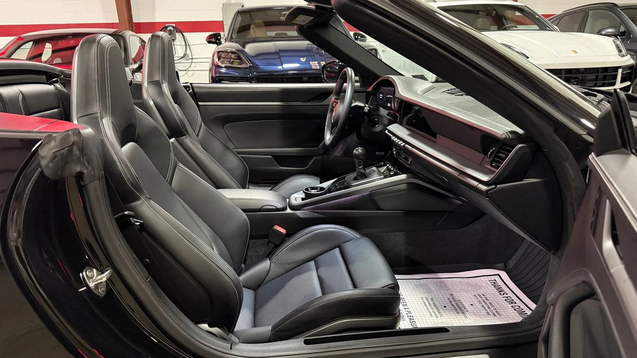 2023 Porsche 992 Carrera 4S - Image 17 of 25