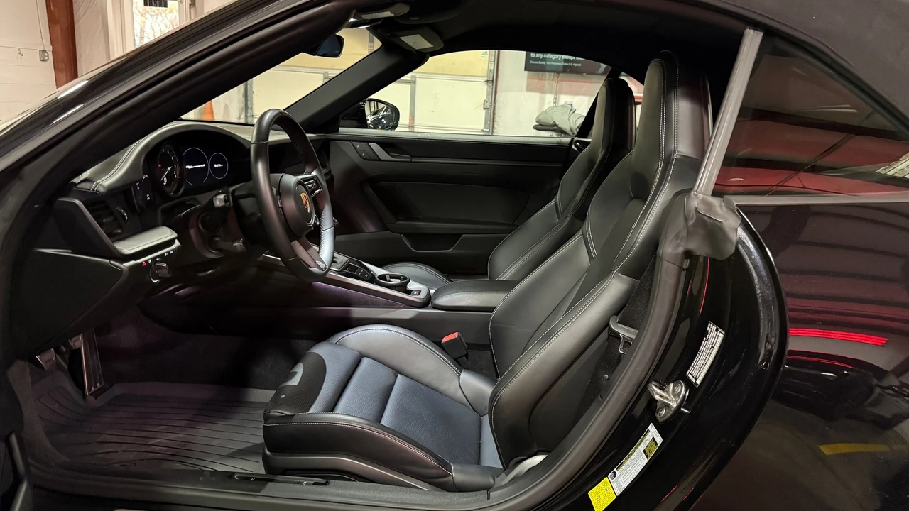2023 Porsche 992 Carrera 4S - Image 24 of 25