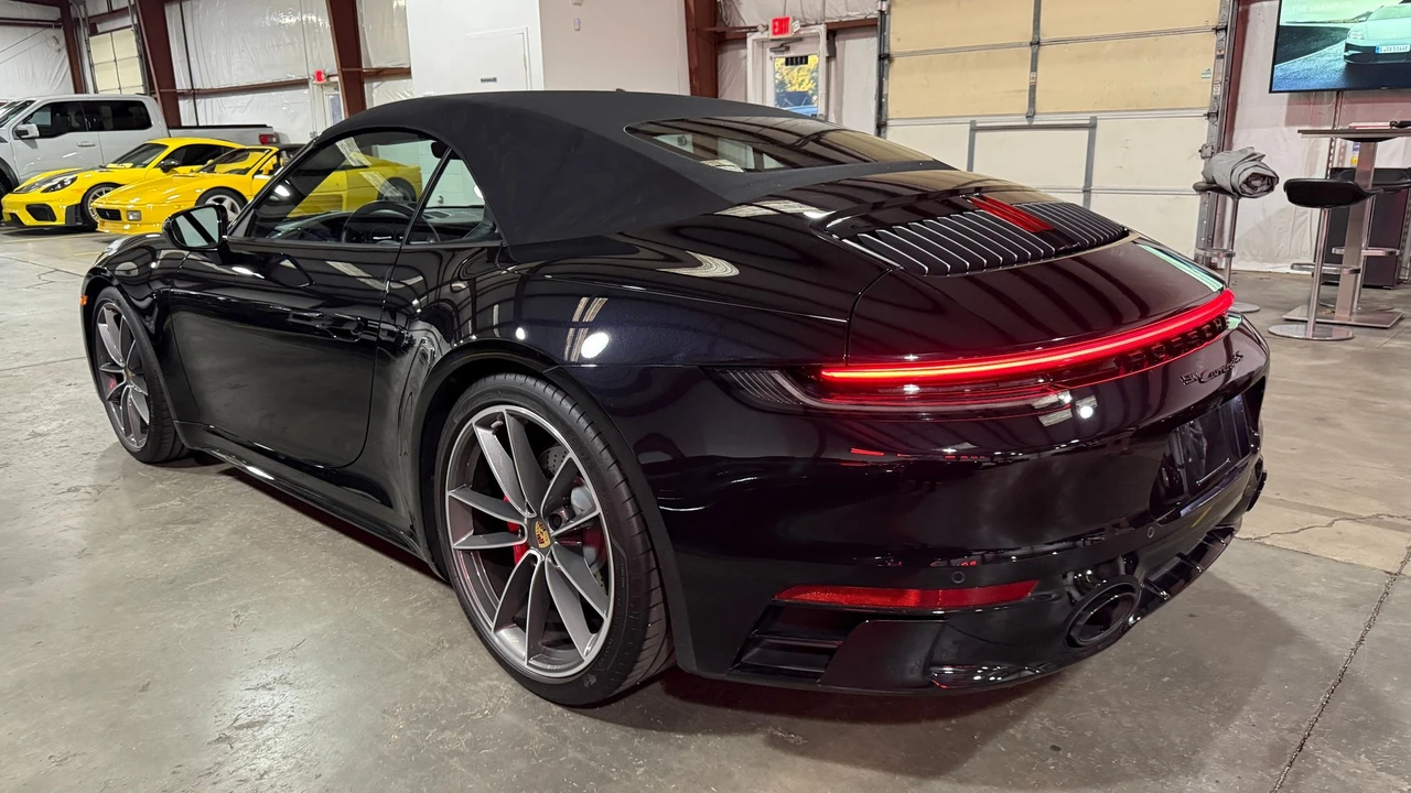 2023 Porsche 992 Carrera 4S - Image 23 of 25