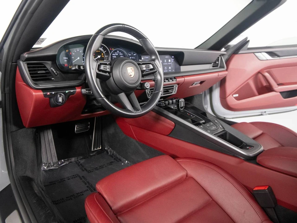 2023 Porsche 992 Carrera 4S - Image 4 of 5