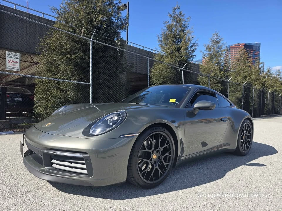 2023 Porsche 992 Carrera 4S - Image 4 of 10