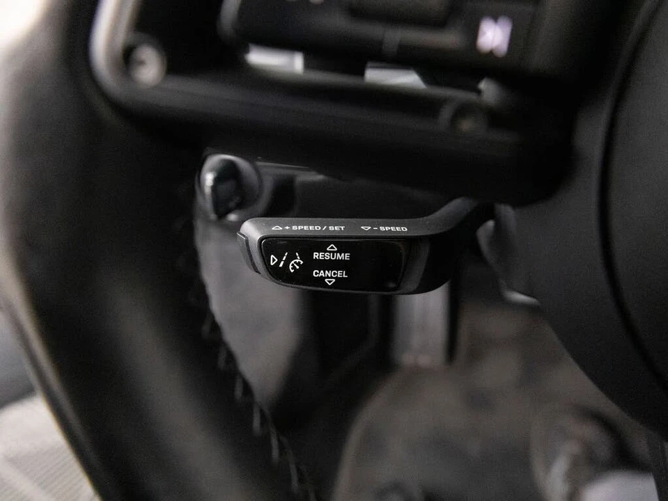 2023 Porsche 992 Carrera 4S - Image 23 of 31