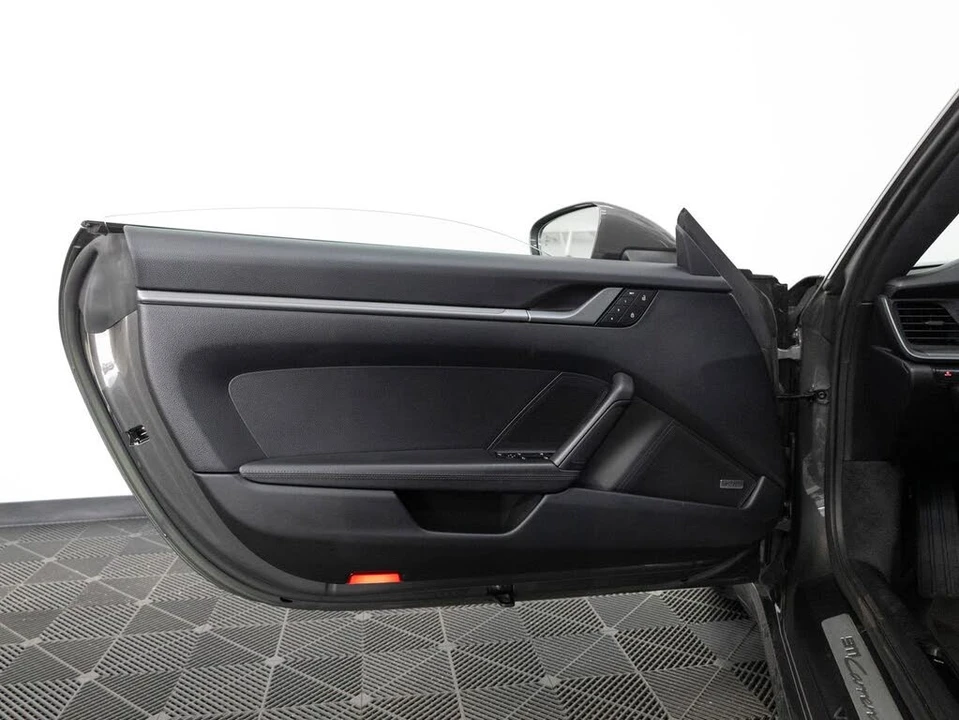 2023 Porsche 992 Carrera 4S - Image 14 of 31